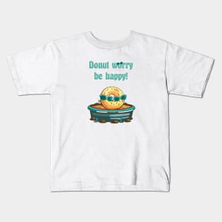 Donut worry, be happy! Pun Humor Kids T-Shirt